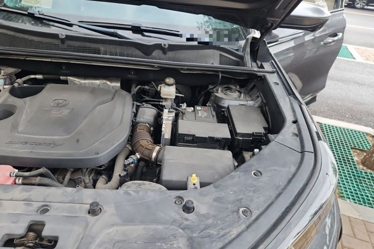 Used CHANGAN CS75 PLUS 2023 3rd Generation 1.5T Automatic Prestige Model Engine Bay Left
