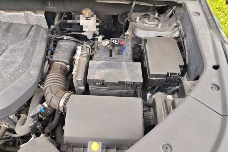 Used CHANGAN CS75 PLUS 2023 3rd Generation 1.5T Automatic Prestige Model Engine Bay Left
