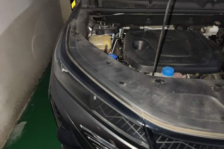 Used CHANGAN CS75 PLUS 2023 3rd Generation 1.5T Automatic Prestige Model Engine Bay Right