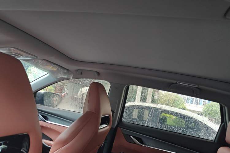 Used CHANGAN CS75 PLUS 2023 3rd Generation 1.5T Automatic Luxury Model Headliner