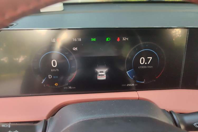 Used CHANGAN CS75 PLUS 2023 3rd Generation 1.5T Automatic Prestige Model Instrument Cluster