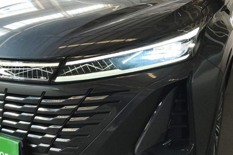 Used CHANGAN CS75 PLUS 2023 3rd Generation 1.5T Automatic Prestige Model Left Front Headlight