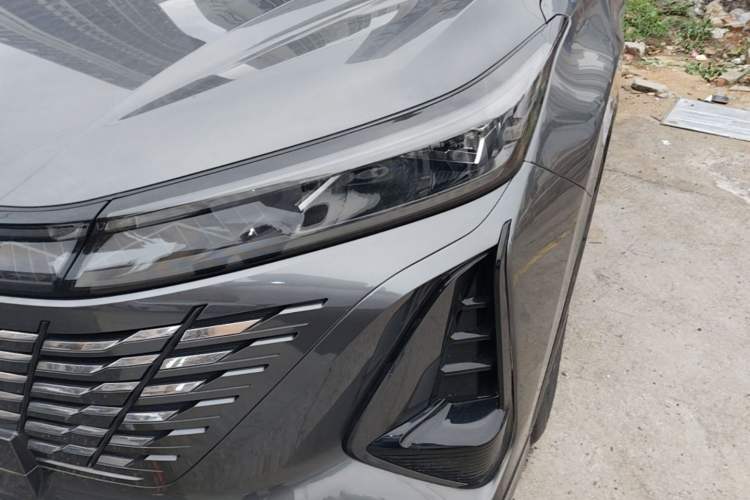 Used CHANGAN CS75 PLUS 2023 3rd Generation 1.5T Automatic Prestige Model Left Front Headlight