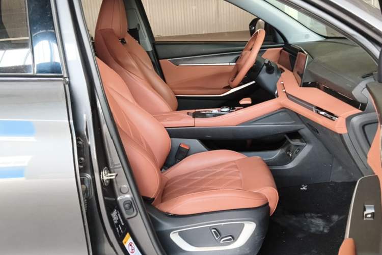 Used CHANGAN CS75 PLUS 2023 3rd Generation 1.5T Automatic Prestige Model Right Front Seat