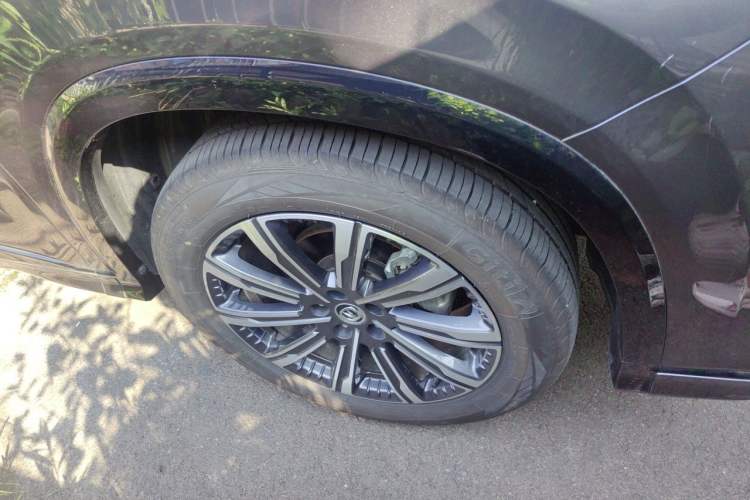 Used CHANGAN CS75 PLUS 2023 3rd Generation 1.5T Automatic Prestige Model Right Front Wheel Hub