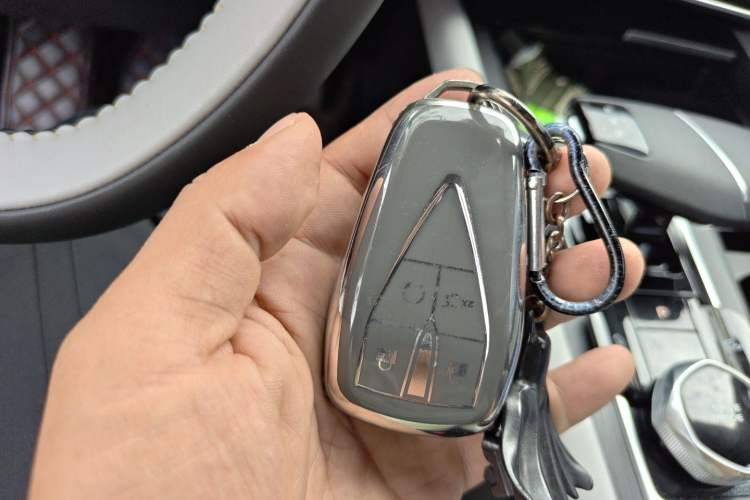 Used CHANGAN CS75 PLUS 2023 3rd Generation 1.5T Automatic Prestige Model Vehicle Key