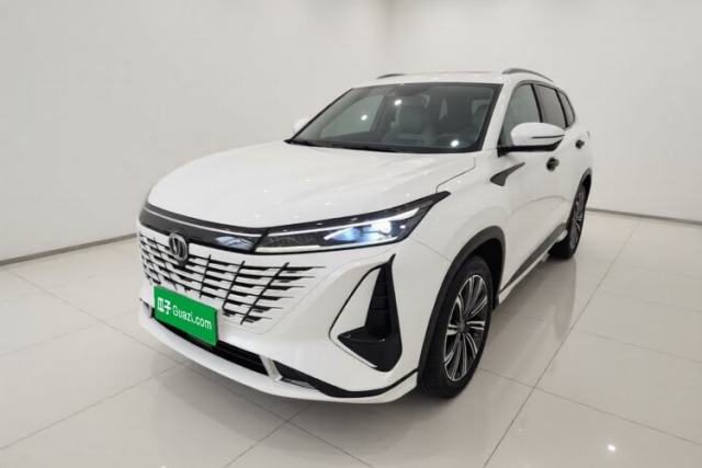 CHANGAN CS75 PLUS 2023 3rd Generation 1.5T Automatic Pilot Model مستعملة