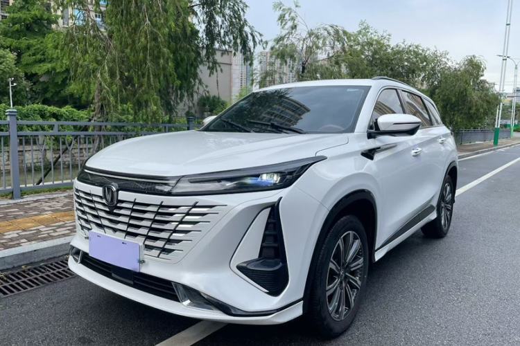 Used CHANGAN CS75 PLUS 2023 3rd Generation 1.5T Automatic Prestige Model Guazi used car, China used car export, Used car for sale, Used CHANGAN cars, Cheapest cars for sale