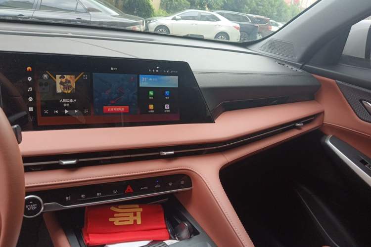 Used CHANGAN CS75 PLUS 2023 3rd Generation 1.5T Automatic Pilot Model Audio And AC Panel