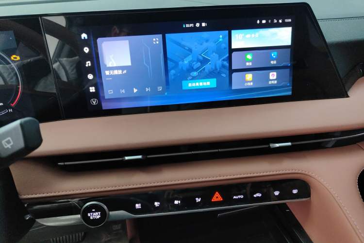 Used CHANGAN CS75 PLUS 2023 3rd Generation 1.5T Automatic Prestige Model Audio And AC Panel