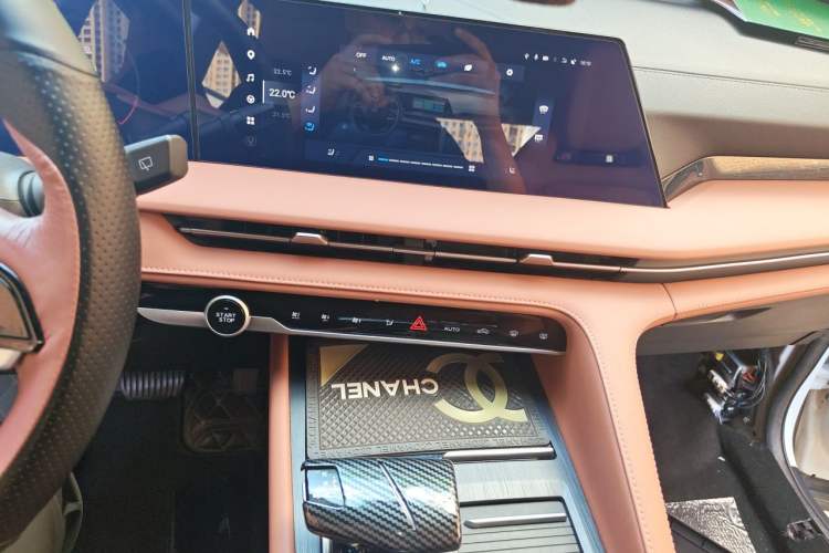 Used CHANGAN CS75 PLUS 2023 3rd Generation 1.5T Automatic Prestige Model Audio And AC Panel