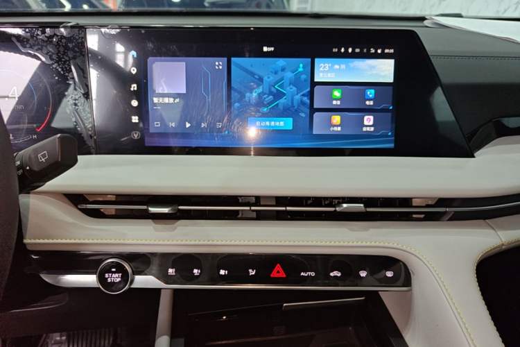 Used CHANGAN CS75 PLUS 2023 3rd Generation 1.5T Automatic Pilot Model Audio And AC Panel
