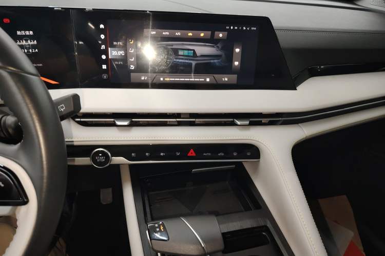 Used CHANGAN CS75 PLUS 2023 3rd Generation 1.5T Automatic Prestige Model Audio And AC Panel