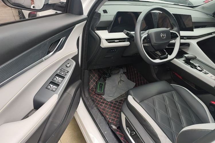 Used CHANGAN CS75 PLUS 2023 3rd Generation 1.5T Automatic Prestige Model Driver Seat
