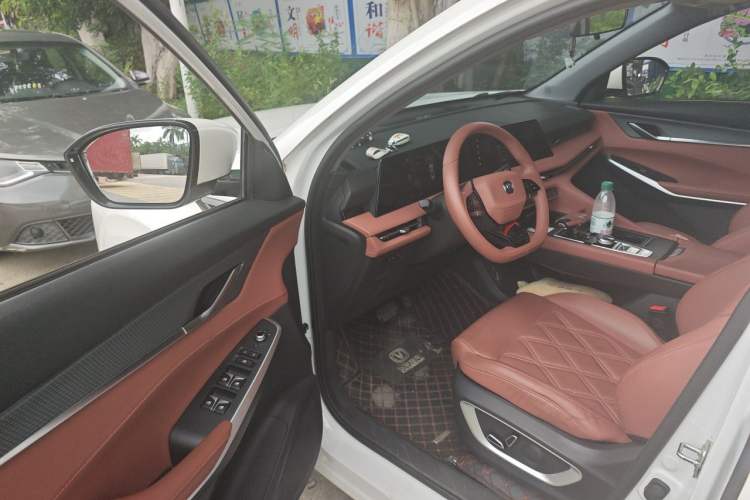 Used CHANGAN CS75 PLUS 2023 3rd Generation 1.5T Automatic Prestige Model Driver Seat