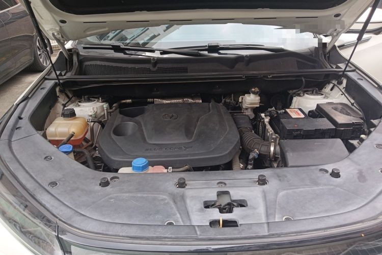 Used CHANGAN CS75 PLUS 2023 3rd Generation 1.5T Automatic Pilot Model Engine Bay