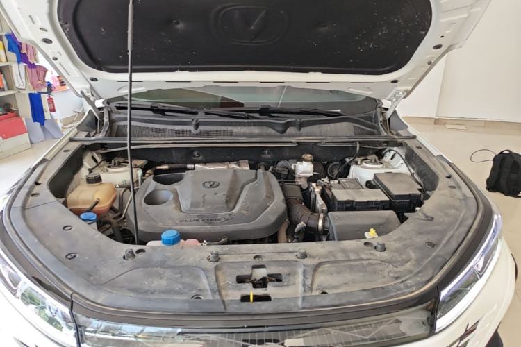 Used CHANGAN CS75 PLUS 2023 3rd Generation 1.5T Automatic Prestige Model Engine Bay
