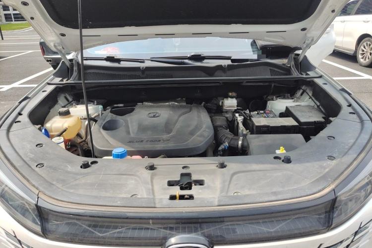 Used CHANGAN CS75 PLUS 2023 3rd Generation 1.5T Automatic Prestige Model Engine Bay