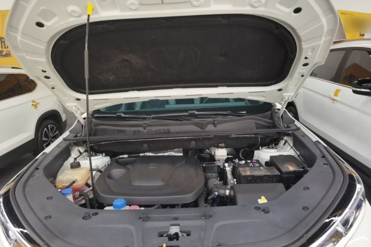 Used CHANGAN CS75 PLUS 2023 3rd Generation 1.5T Automatic Prestige Model Engine Bay