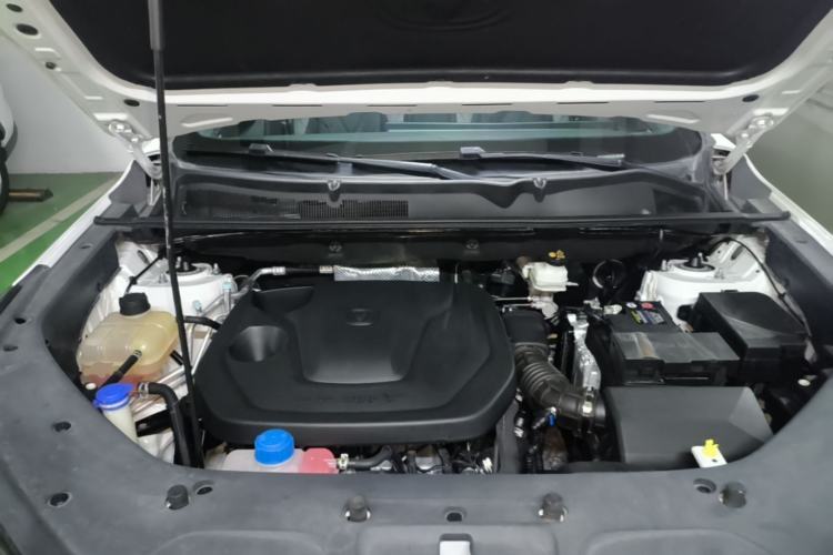 Used CHANGAN CS75 PLUS 2023 3rd Generation 1.5T Automatic Prestige Model Engine Bay