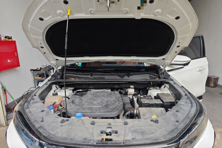 Used CHANGAN CS75 PLUS 2023 3rd Generation 1.5T Automatic Prestige Model Engine Bay