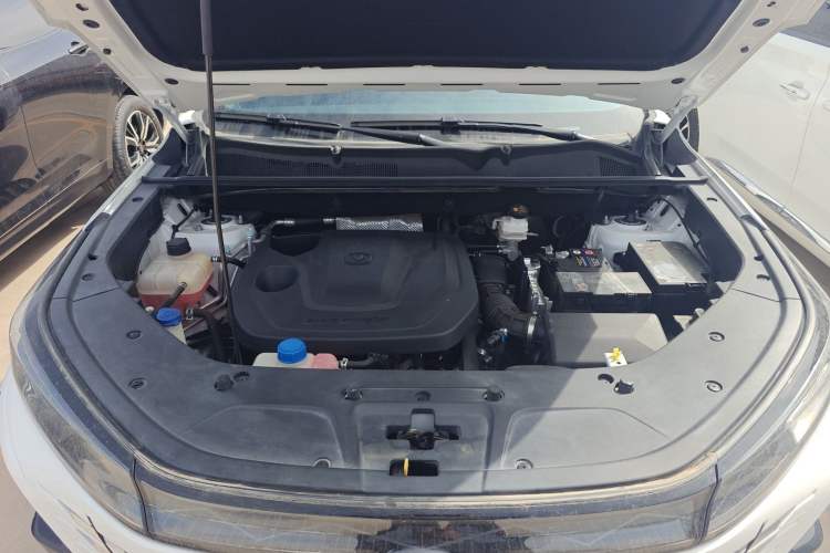 Used CHANGAN CS75 PLUS 2023 3rd Generation 1.5T Automatic Prestige Model Engine Bay