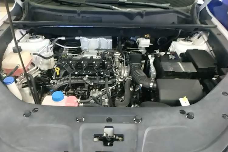 Used CHANGAN CS75 PLUS 2023 2nd Generation 1.5T Automatic Elite Version Engine Bay