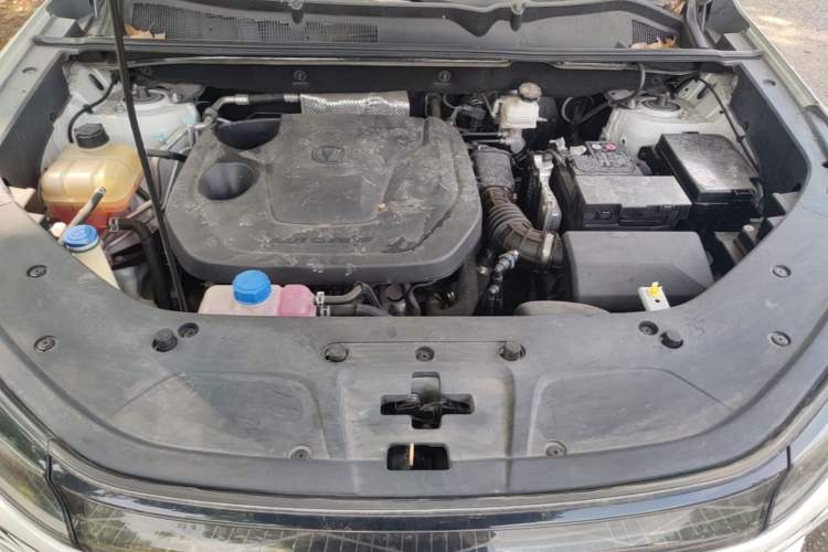 Used CHANGAN CS75 PLUS 2023 3rd Generation 1.5T Automatic Prestige Model Engine Bay