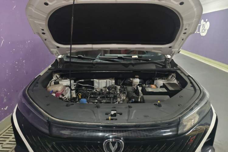 Used CHANGAN CS75 PLUS 2023 2nd Generation 1.5T Automatic Elite Version Engine Bay