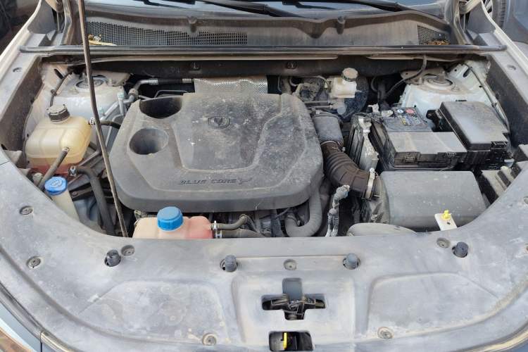 Used CHANGAN CS75 PLUS 2023 3rd Generation 1.5T Automatic Prestige Model Engine Bay