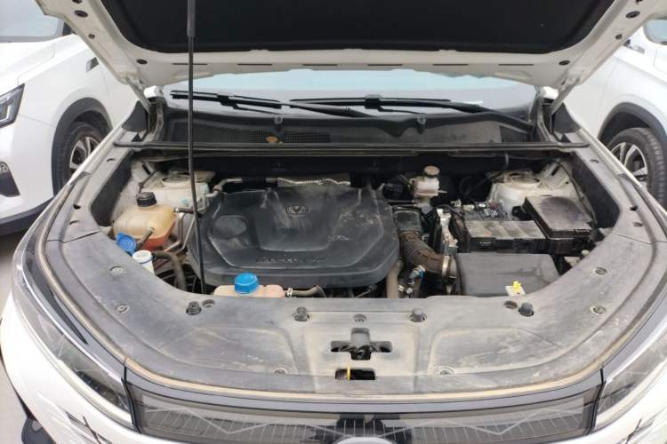 Used CHANGAN CS75 PLUS 2023 3rd Generation 1.5T Automatic Prestige Model Engine Bay