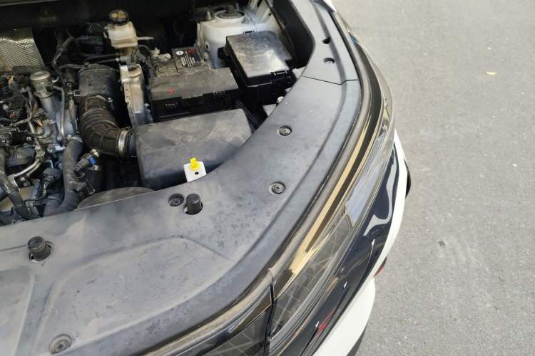Used CHANGAN CS75 PLUS 2023 2nd Generation 1.5T Automatic Elite Version Engine Bay Left