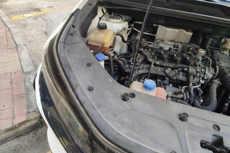 Used CHANGAN CS75 PLUS 2023 2nd Generation 1.5T Automatic Elite Version Engine Bay Right