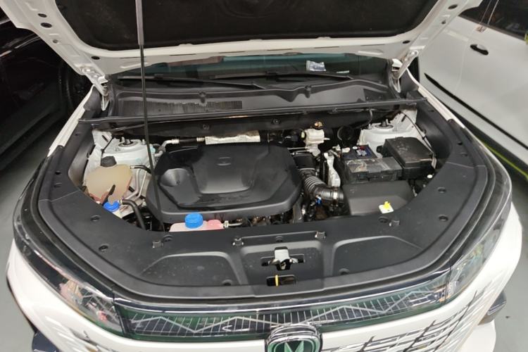 Used CHANGAN CS75 PLUS 2023 3rd Generation 1.5T Automatic Prestige Model Engine Bay