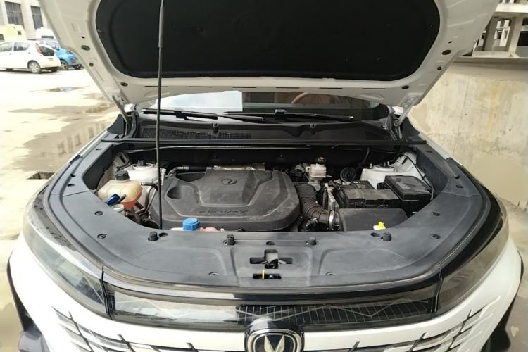 Used CHANGAN CS75 PLUS 2023 3rd Generation 1.5T Automatic Prestige Model Engine Bay
