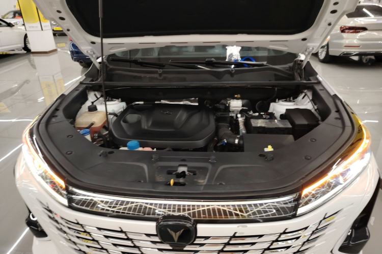 Used CHANGAN CS75 PLUS 2023 3rd Generation 1.5T Automatic Prestige Model Engine Bay