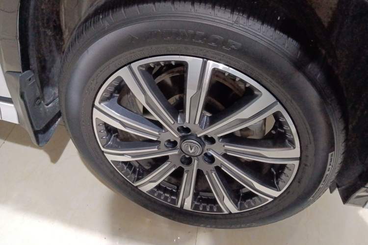 Used CHANGAN CS75 PLUS 2023 3rd Generation 2.0T Automatic Prestige Version Exterior 4
