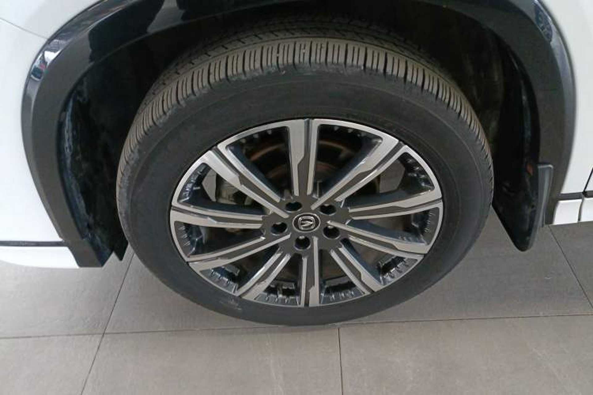 Used CHANGAN CS75 PLUS 2023 3rd Generation 2.0T Automatic Prestige Version Exterior 4