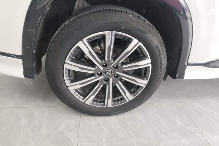 Used CHANGAN CS75 PLUS 2023 3rd Generation 1.5T Automatic Prestige Model Exterior 5