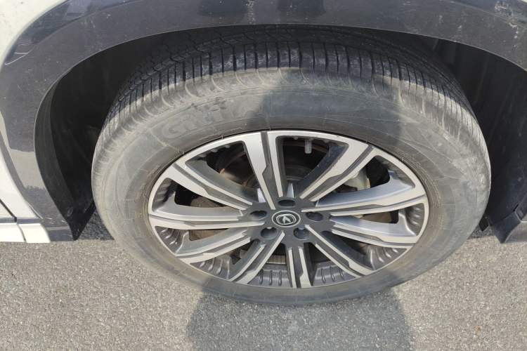 Used CHANGAN CS75 PLUS 2023 3rd Generation 1.5T Automatic Prestige Model Exterior 7