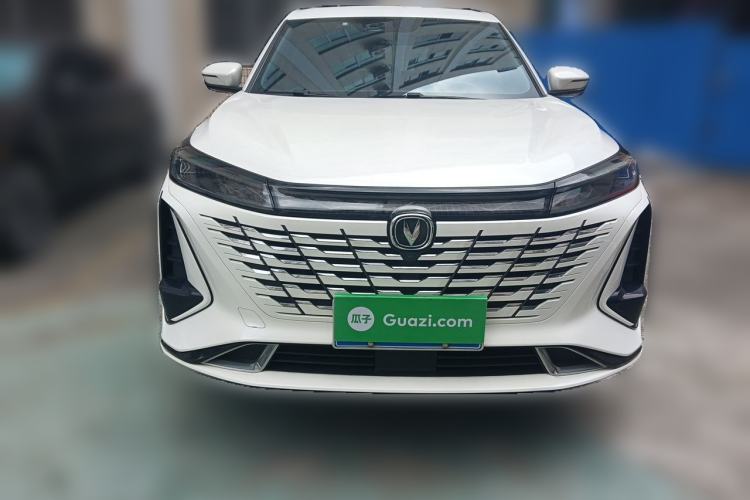 Used CHANGAN CS75 PLUS 2023 3rd Generation 1.5T Automatic Pilot Model Front