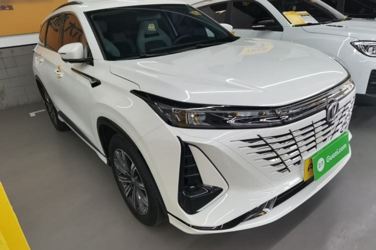 Used CHANGAN CS75 PLUS 2023 3rd Generation 1.5T Automatic Prestige Model Front Right 45 Deg