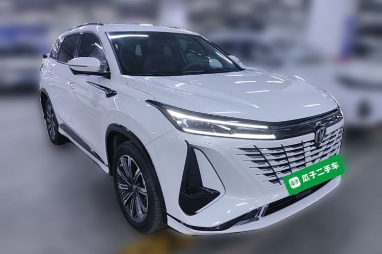 Used CHANGAN CS75 PLUS 2023 3rd Generation 2.0T Automatic Prestige Version Front Right 45 Deg