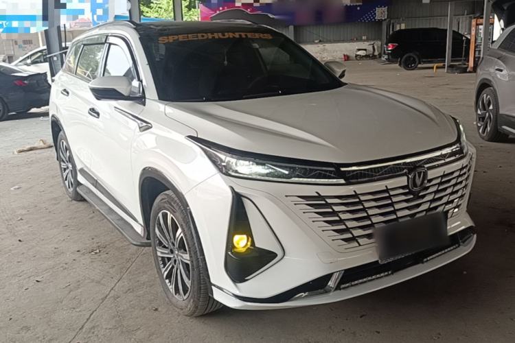 Used CHANGAN CS75 PLUS 2023 3rd Generation 1.5T Automatic Prestige Model Front Right 45 Deg