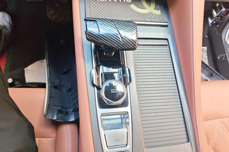 Used CHANGAN CS75 PLUS 2023 3rd Generation 1.5T Automatic Prestige Model Gear Lever