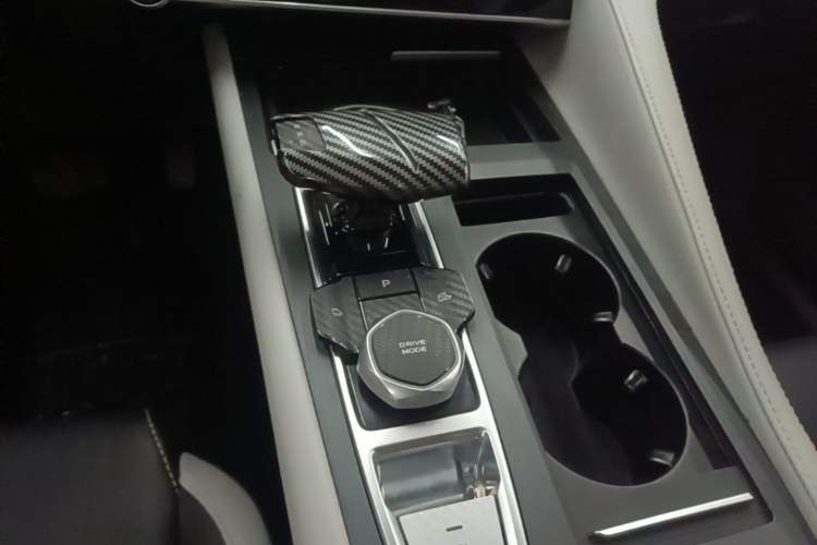 Used CHANGAN CS75 PLUS 2023 3rd Generation 1.5T Automatic Prestige Model Gear Lever