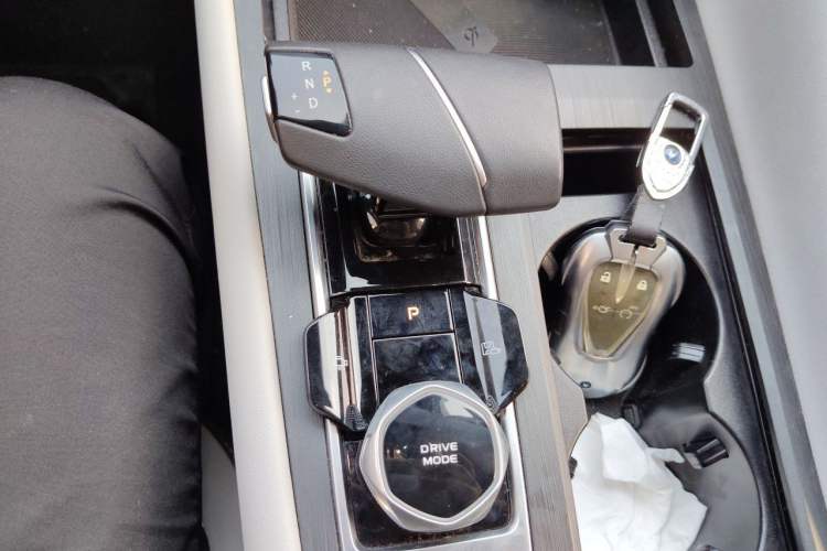 Used CHANGAN CS75 PLUS 2023 3rd Generation 1.5T Automatic Prestige Model Gear Lever