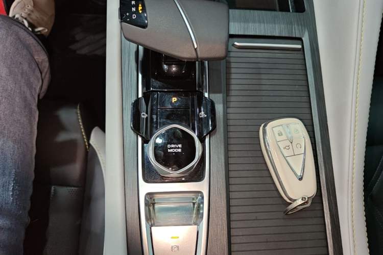 Used CHANGAN CS75 PLUS 2023 3rd Generation 1.5T Automatic Pilot Model Gear Lever