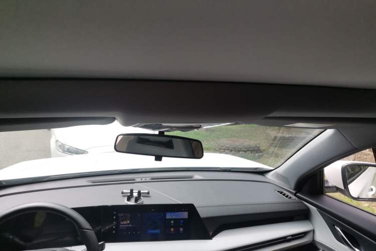 Used CHANGAN CS75 PLUS 2023 3rd Generation 1.5T Automatic Prestige Model Headliner