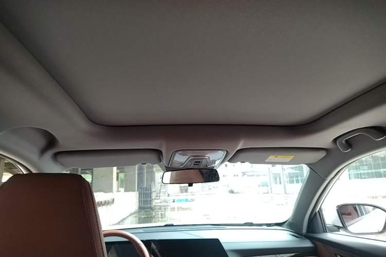 Used CHANGAN CS75 PLUS 2023 3rd Generation 1.5T Automatic Prestige Model Headliner
